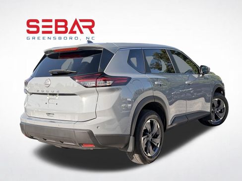 Used 2026 Nissan Rogue SV FWD image 16