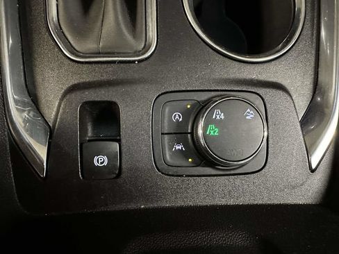 Certified 2023 Chevrolet Traverse LT AWD/4WD image 30