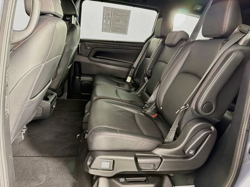 Used 2023 Honda Odyssey Sport image 32