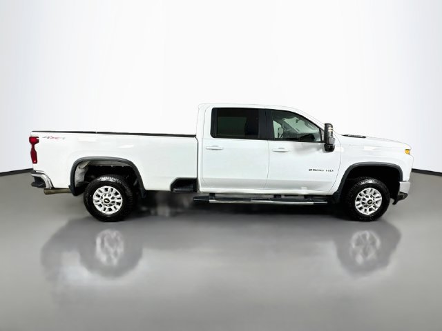 Used 2023 Chevrolet Silverado 2500 LT AWD/4WD image 5