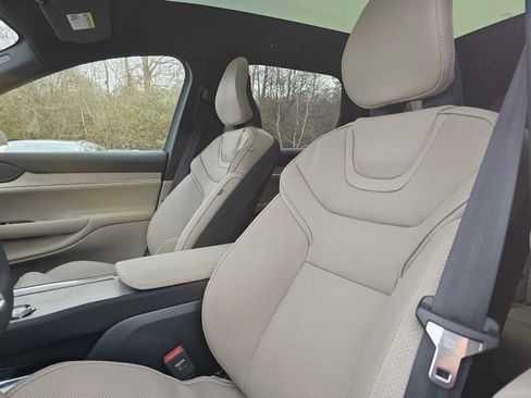 New 2026 Volvo EX90 Ultra image 24