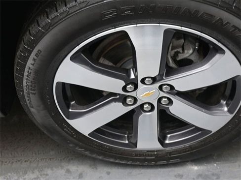 Used 2023 Chevrolet Traverse LT w/ LT Premium Package image 30