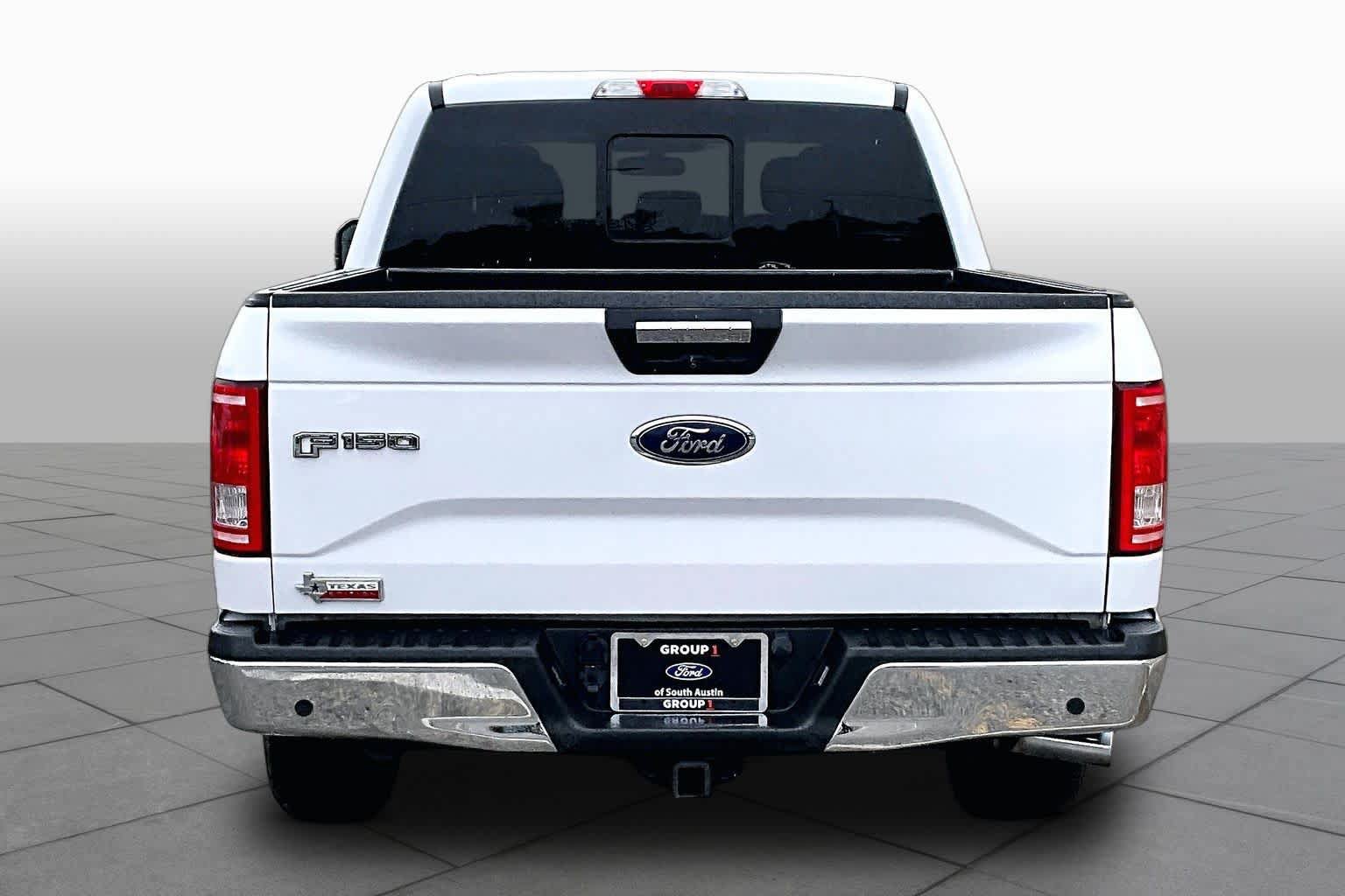 Used 2017 Ford F150 XLT w/ Equipment Group 302A Luxury RWD image 4