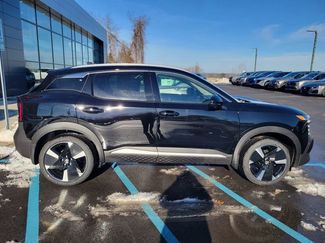 New 2026 Nissan Kicks SR AWD/4WD video 3