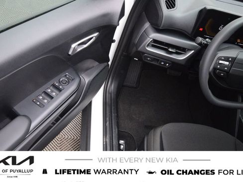 New 2026 Kia K4 FWD image 27