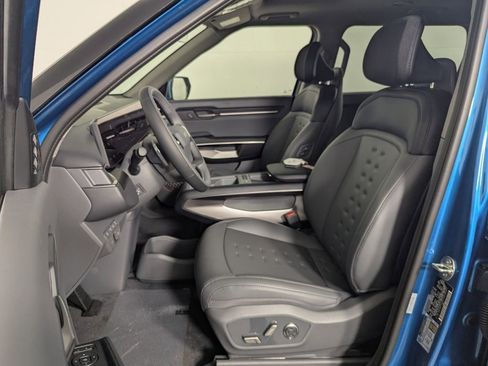 New 2026 Kia EV9 Wind image 12