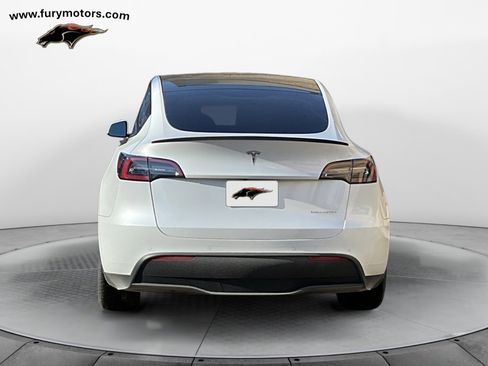 Used 2020 Tesla Model Y Performance image 4
