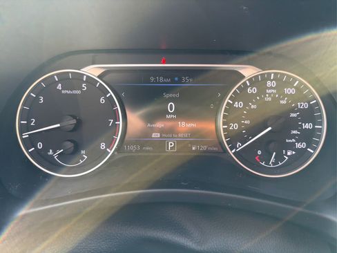 Used 2024 Nissan Sentra SR image 11