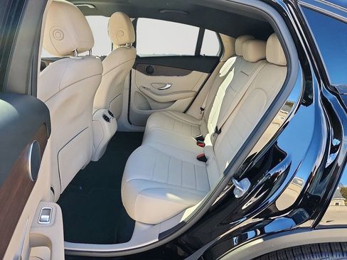 Used 2021 Mercedes-Benz GLC 300 GLC 300 Coupe image 8