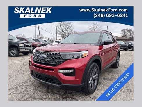 Certified 2023 Ford Explorer XLT w/ Equipment Group 202A image 1