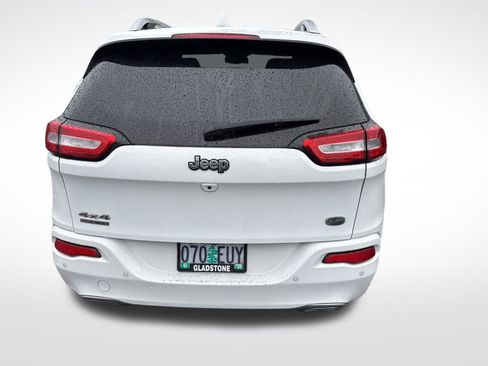 Used 2016 Jeep Cherokee Overland image 19