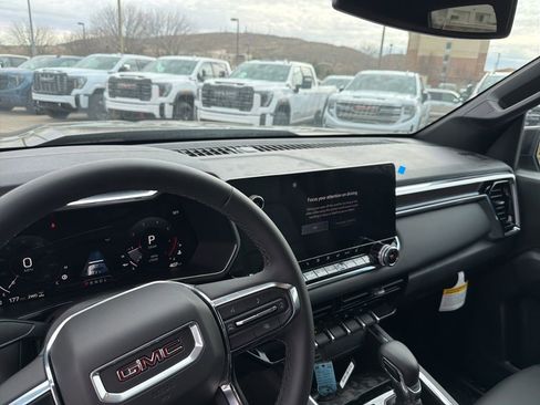 New 2025 GMC Canyon Elevation w/ Convenience Package image 38