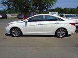 Used 2013 Hyundai Sonata SE image 2