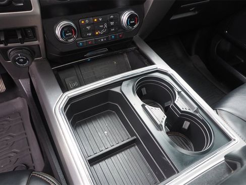 Used 2021 Ford F250 Platinum image 24