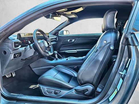 Used 2025 Ford Mustang Premium RWD image 15