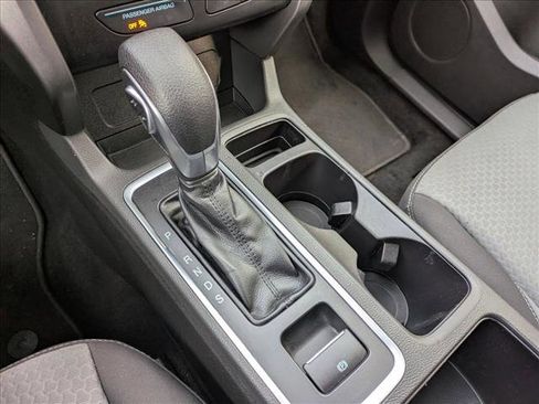 Used 2018 Ford Escape SE image 12