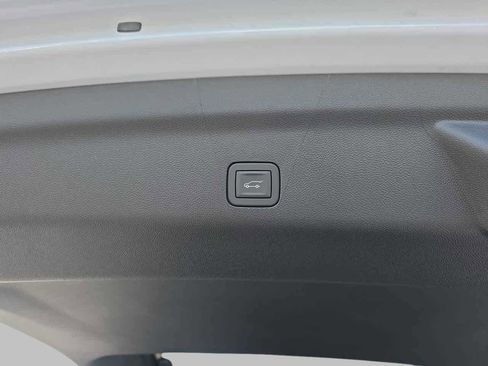 New 2026 Chevrolet Suburban High Country RWD image 8
