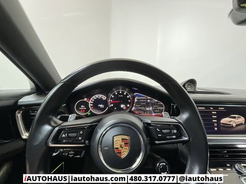 Used 2022 Porsche Panamera 4S w/ Premium Package image 26