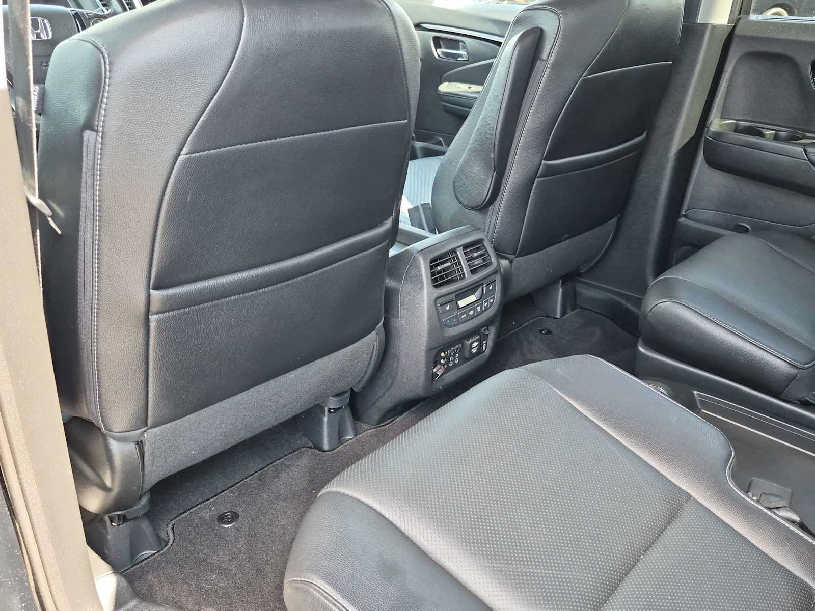 Used 2017 Honda Pilot Elite image 17