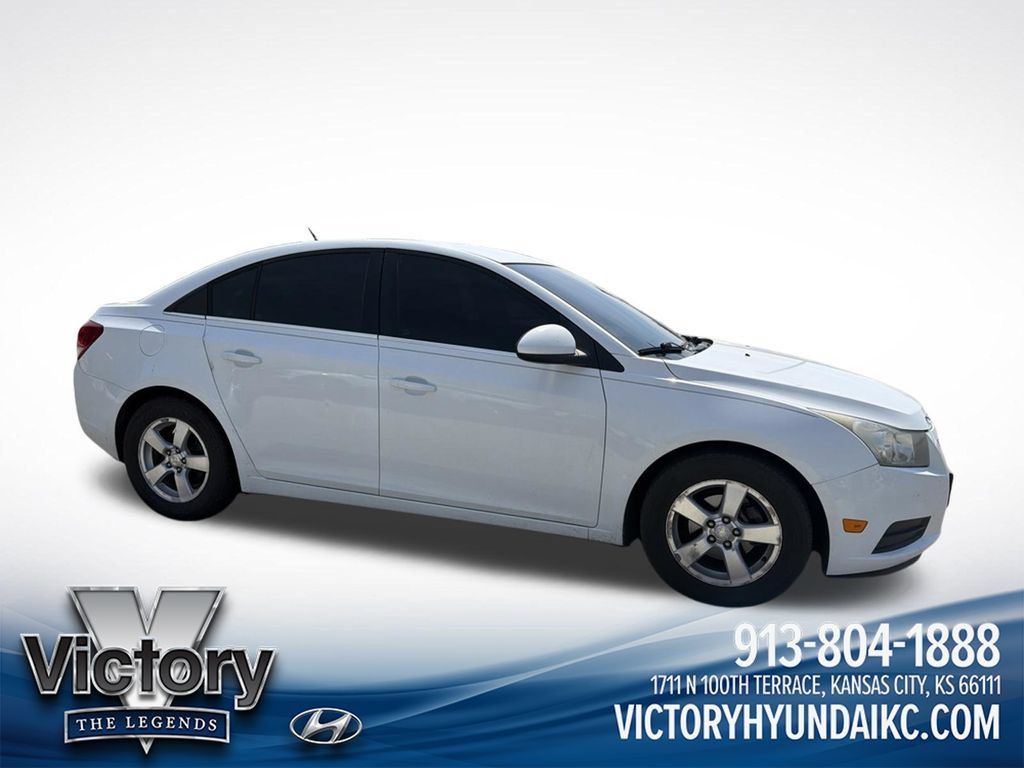 Used 2014 Chevrolet Cruze LT FWD image 4