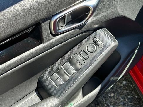 Used 2022 Honda Civic Sport Touring image 10
