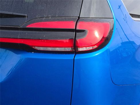 New 2026 Chrysler Pacifica Pinnacle image 15