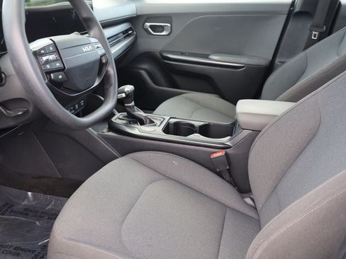 Used 2025 Kia K4 FWD image 17