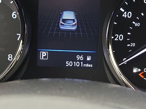 Used 2021 Nissan Rogue Sport SV image 23