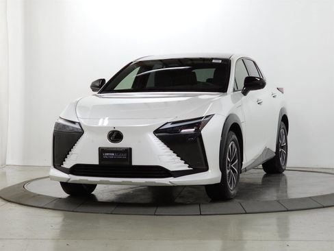 Certified 2023 Lexus RZ 450e Premium w/ Technology Package image 3