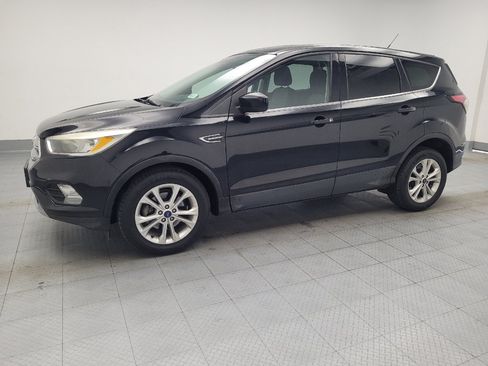 Used 2017 Ford Escape SE FWD image 2