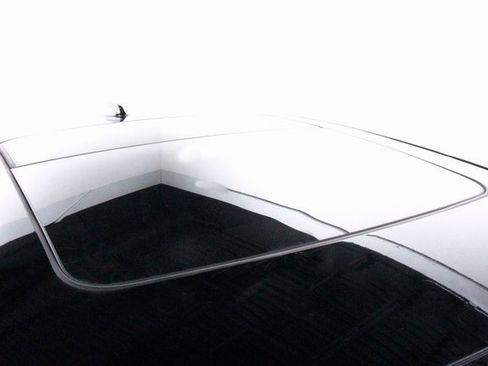 Certified 2023 Volvo S60 B5 Plus w/ Climate Package image 28