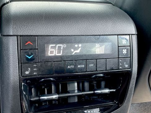 Used 2021 Jeep Grand Cherokee L Limited AWD/4WD image 22