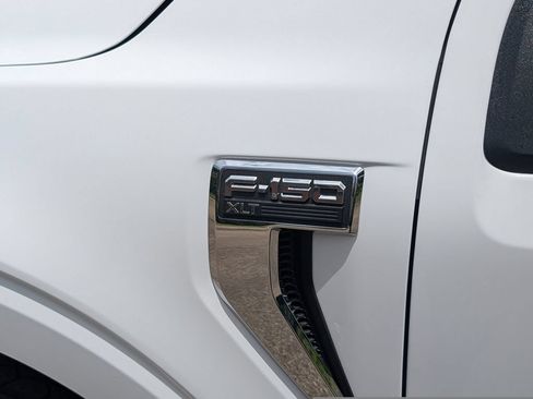 Used 2021 Ford F150 XLT AWD/4WD image 9