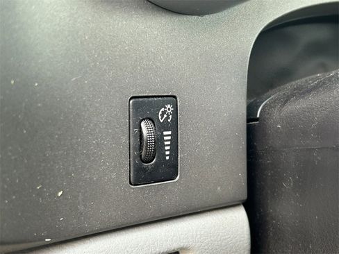 Used 2015 Toyota Sequoia Platinum image 36