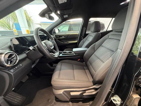 Used 2025 Chevrolet Equinox LT image 27