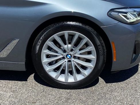 Used 2021 BMW 530i xDrive w/ Premium Package AWD/4WD image 9