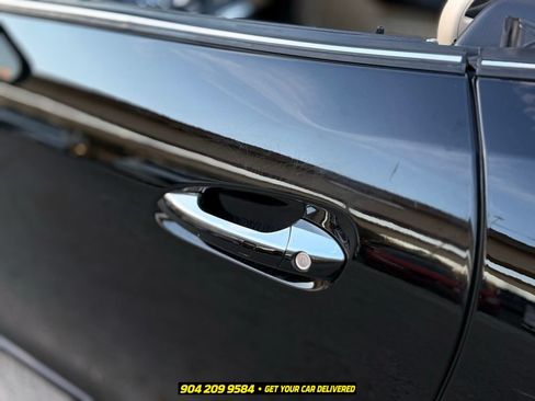 Used 2018 Mercedes-Benz SLC 300 image 13