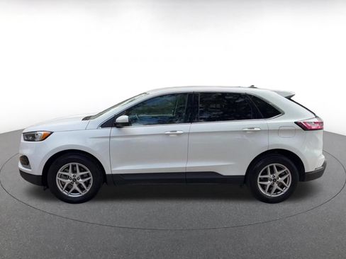 Used 2024 Ford Edge SEL AWD/4WD image 11