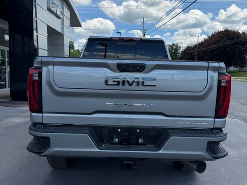 New 2026 GMC Sierra 2500 Denali Ultimate AWD/4WD image 8