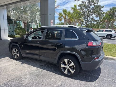 Used 2020 Jeep Cherokee Limited FWD image 4