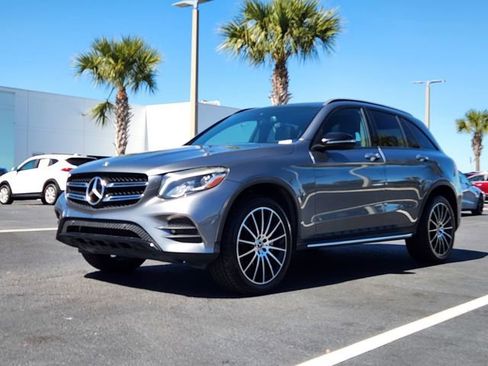 Used 2019 Mercedes-Benz GLC 300 image 2