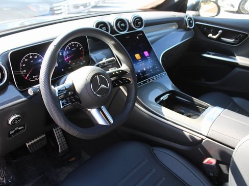 Used 2026 Mercedes-Benz GLC 300 image 25