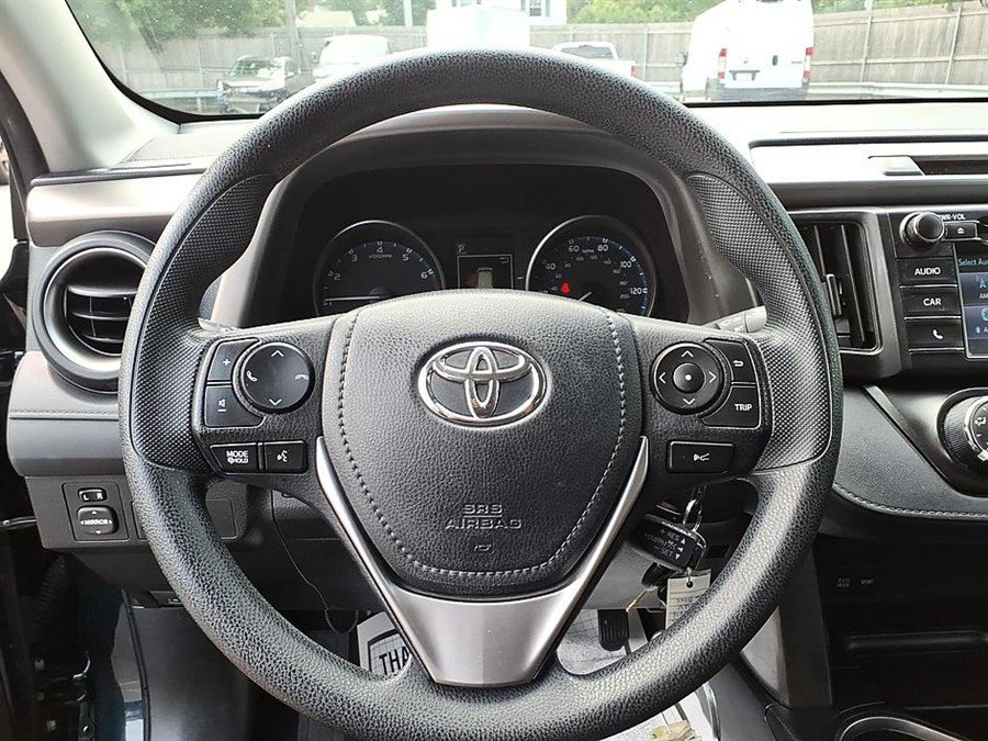 Used 2018 Toyota RAV4 LE w/ All Weather Liner Package AWD/4WD image 29