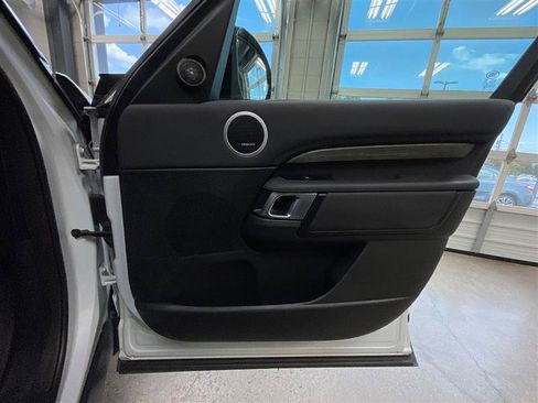 Used 2019 Land Rover Discovery HSE AWD/4WD image 32