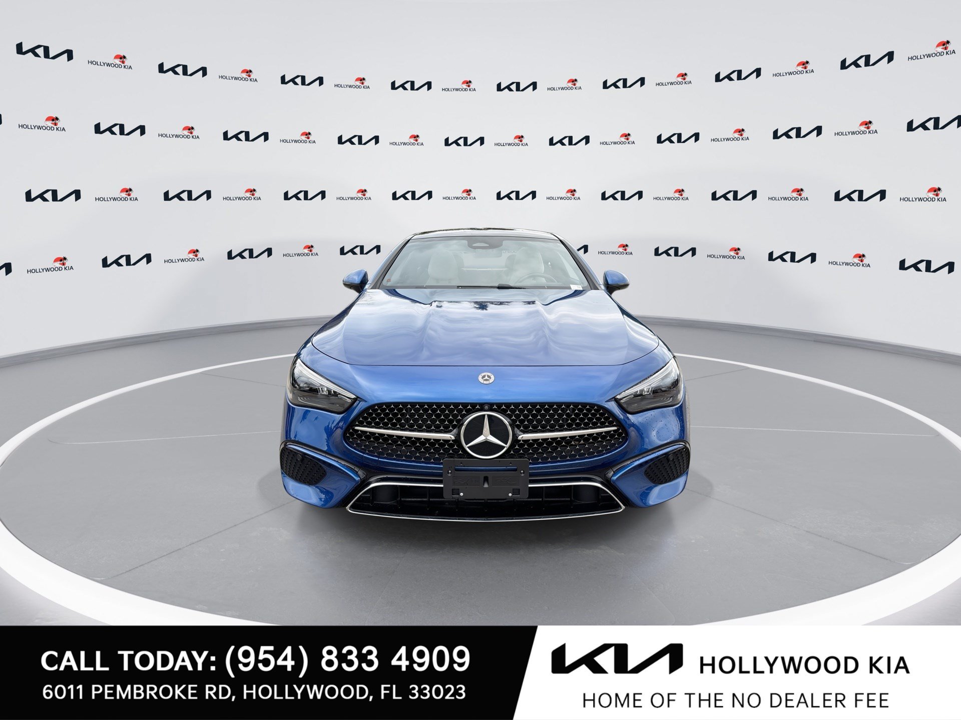 Used 2024 Mercedes-Benz CLE 300 4MATIC Coupe image 3