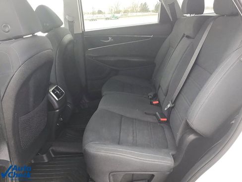 Used 2020 Kia Sorento LX image 13