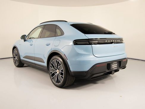 New 2025 Porsche Macan 4 Electric image 3