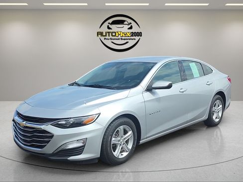 Used 2022 Chevrolet Malibu LS w/ Driver Confidence Package II FWD image 3