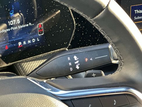 Certified 2025 Chevrolet Equinox LT image 30