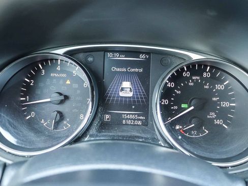 Used 2016 Nissan Rogue SV FWD image 29